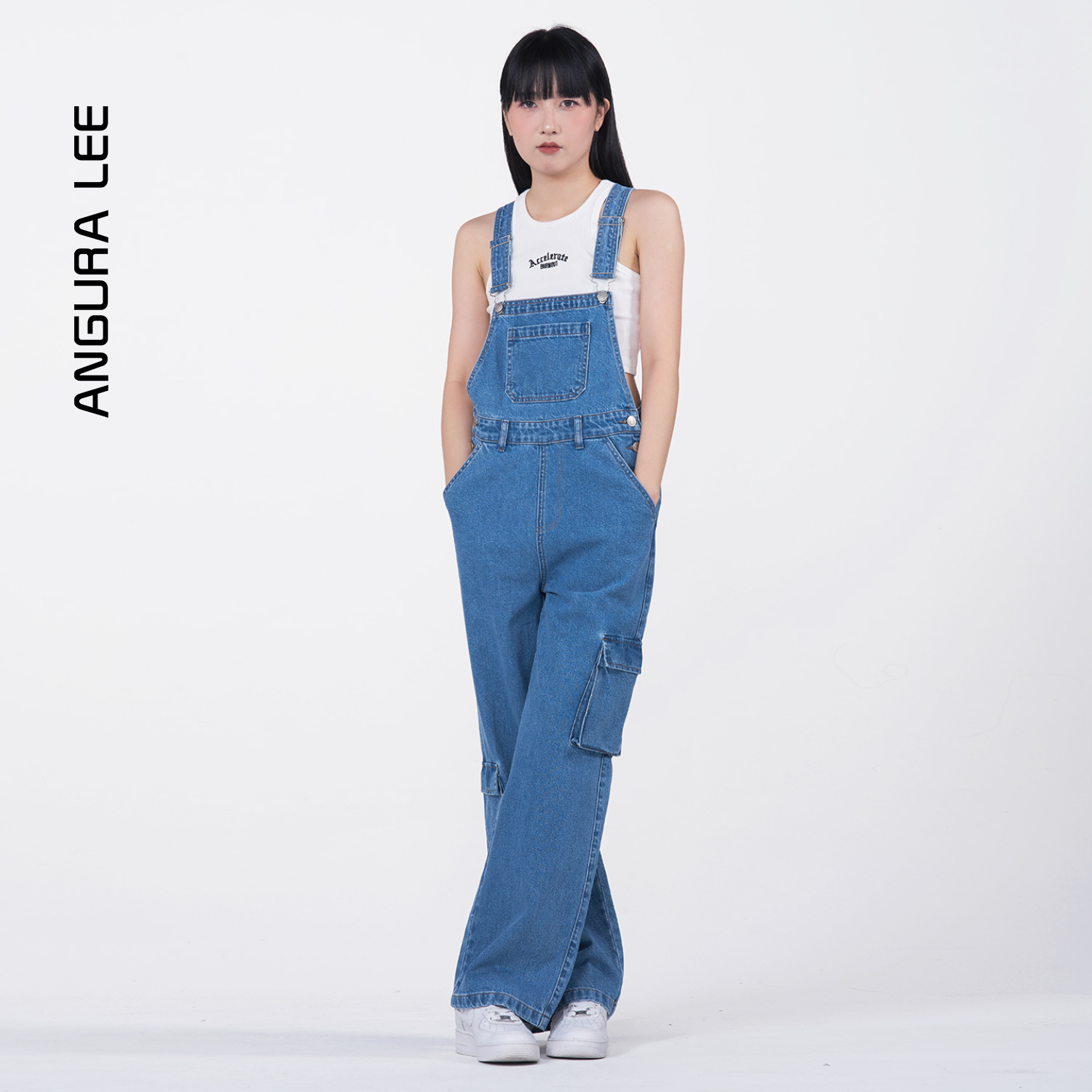 春夏經(jīng)典水洗中藍女裝牛仔高腰背帶直筒闊腿